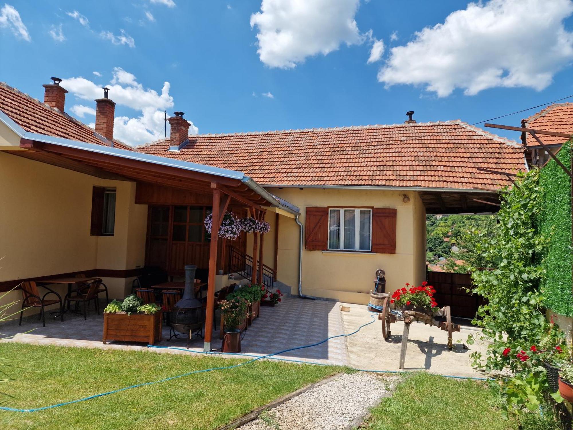 Konak -Guest House -Ramonda Serbika Ni Eksteriør bilde